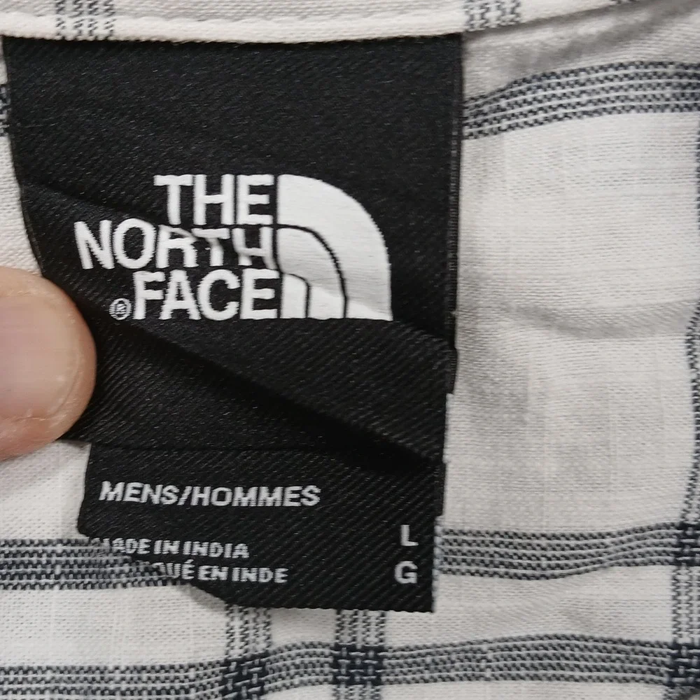 The North Face Plaid Button‎ Up Shirt Men's L Gray White Short Sleeve